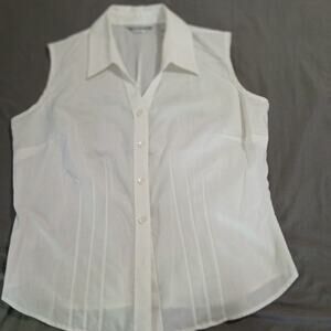 IVESTMENTS 14 cotton/poly blend white sleeveless button-up blouse tailored fit